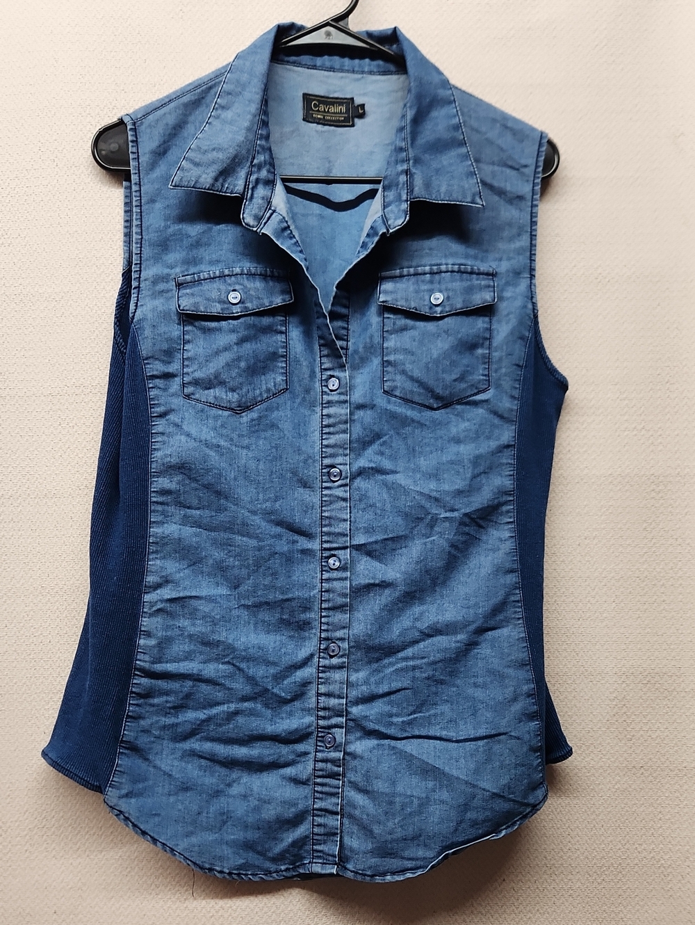 Cavalini Two-Tone Sleeveless Denim Button-Front Shirt - Blue